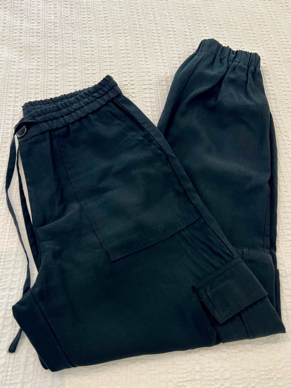 Zara Black Women's Cargo Pants with Elastic Waist